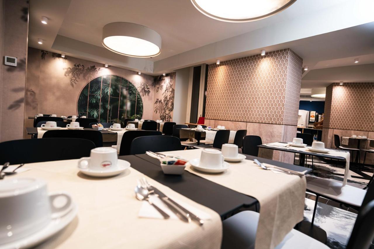 Univers 4* Nice