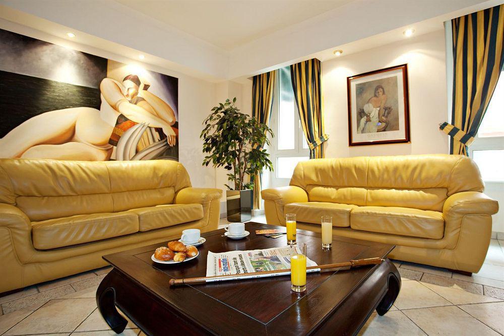 Univers Hotel Nice